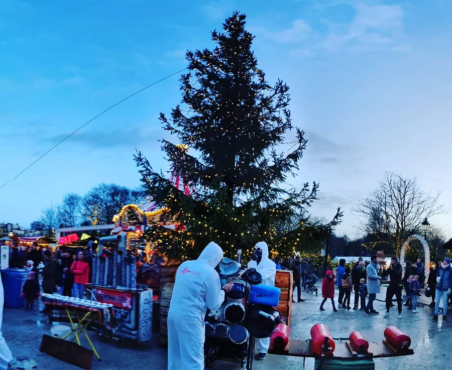 muziek met afval kerst